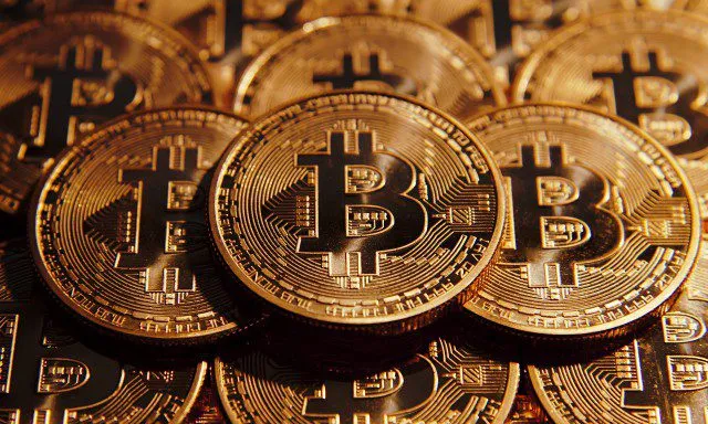 Explaining digital currencies to your parents (5 questions everyone has)
